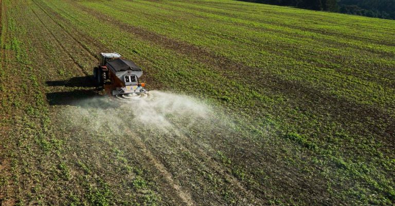 Conheça As Melhores Práticas Para A Aplicação De Fertilizantes Em Pó